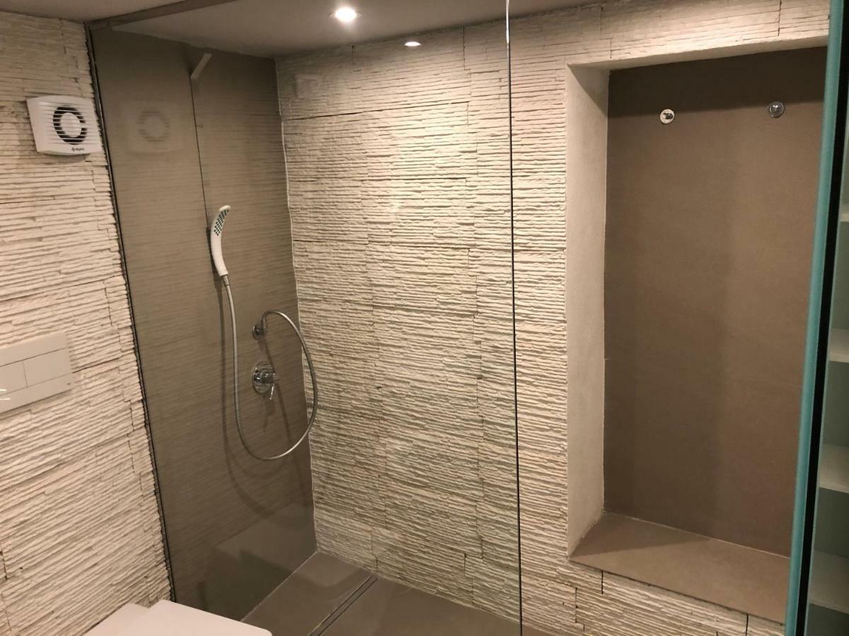 דירות סירקוזה Hrdo House מראה חיצוני תמונה